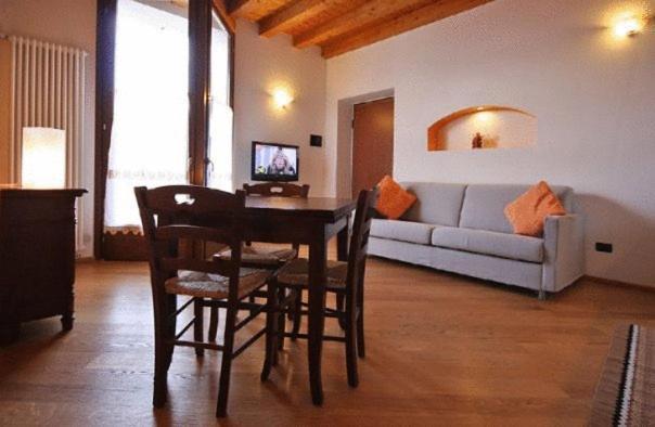 Cozy Lake Como Apartments Valmadrera Εξωτερικό φωτογραφία
